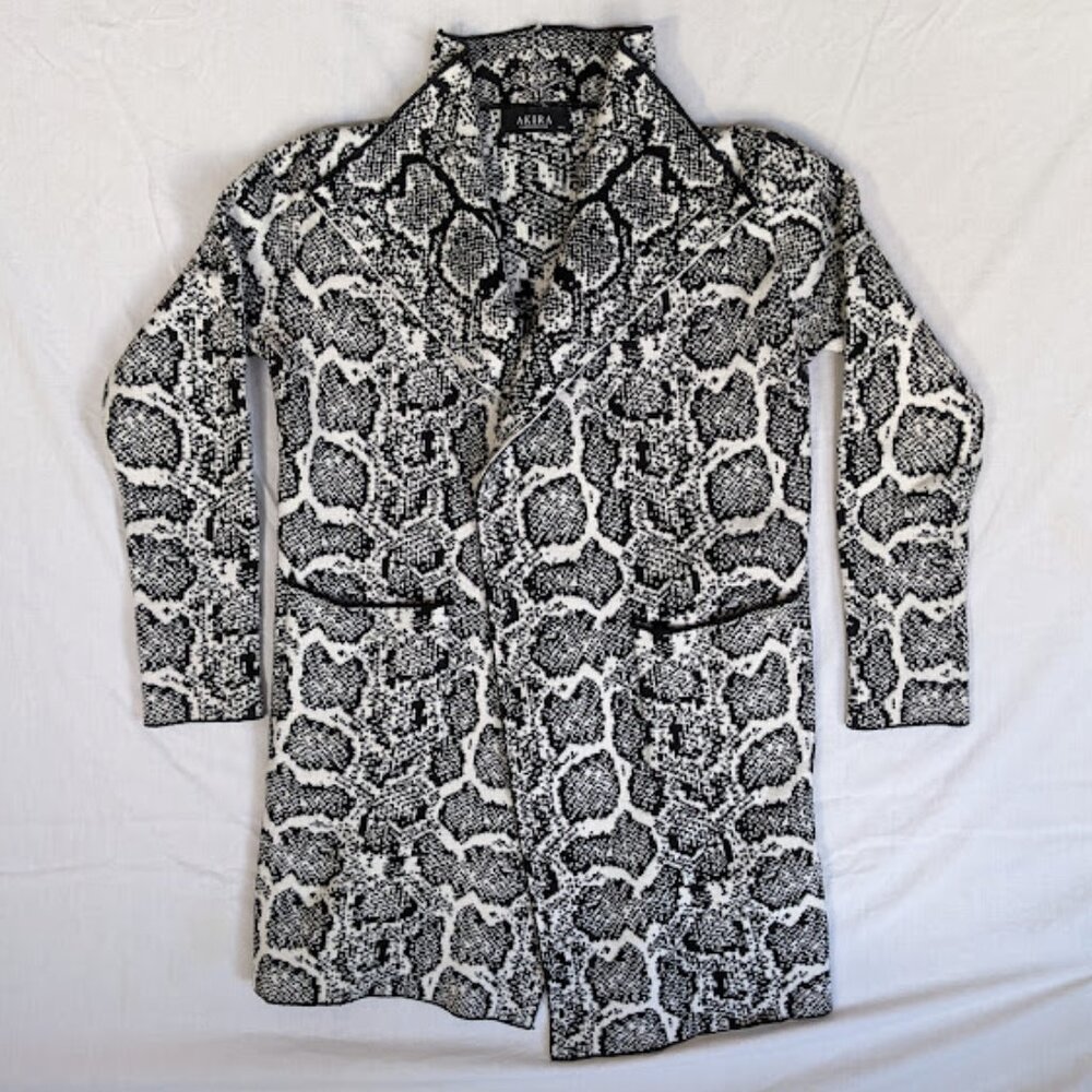 Akira animal snake-skin print, black & white, duster style sweater with pockets